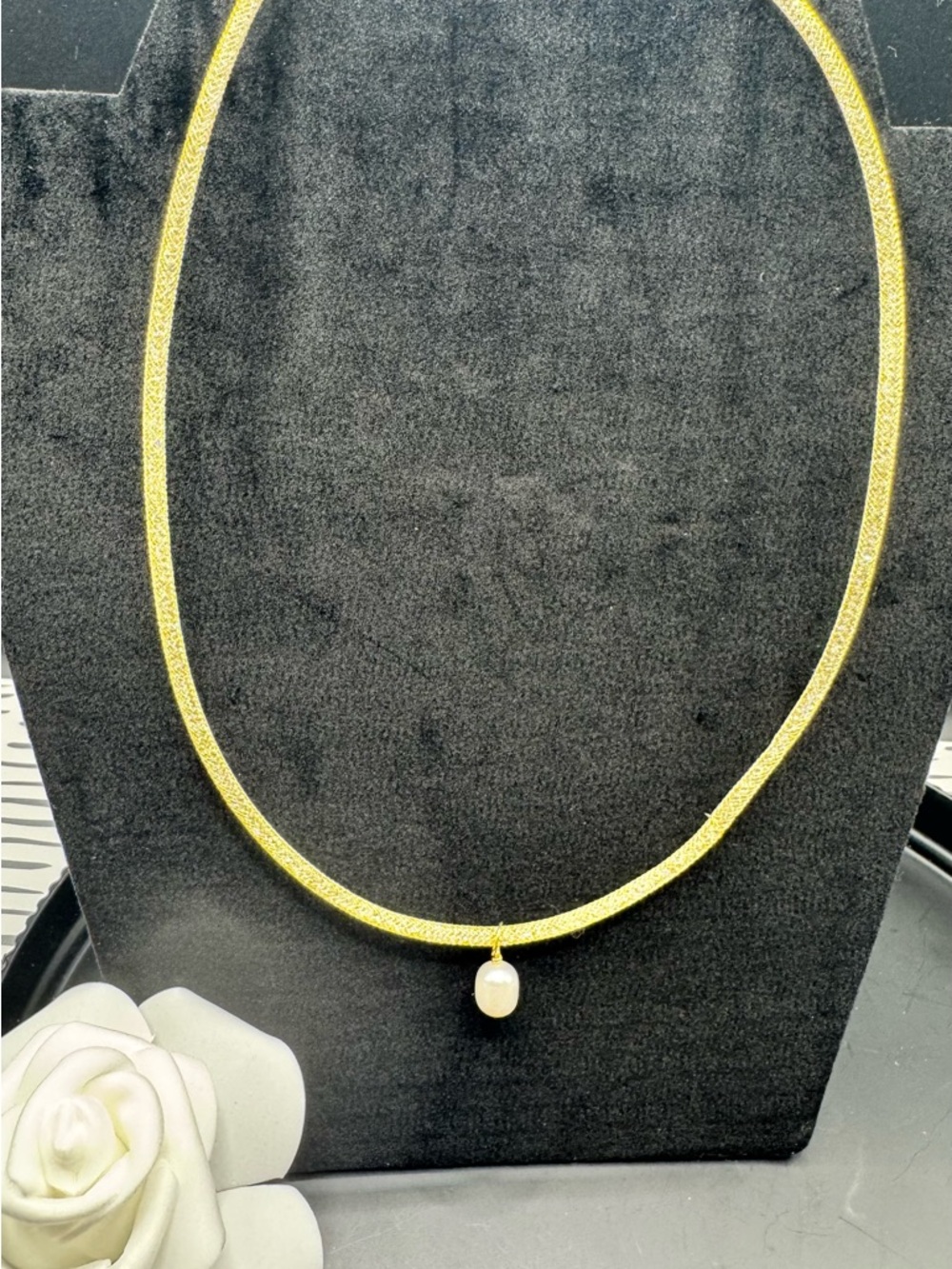 La Meno Gold Tone Mesh Necklace with White Freshwater Pearl Pendant